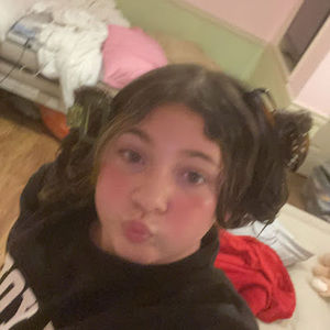 Meet your Posher, Briana